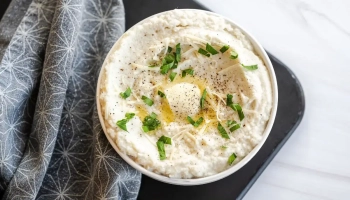 Creamy Cauliflower Mashed Potatoes With Garlic